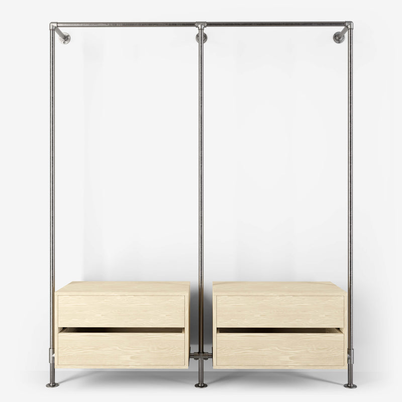 Walk-in wardrobe with two rails and two dressers made with silver pipes and light pine